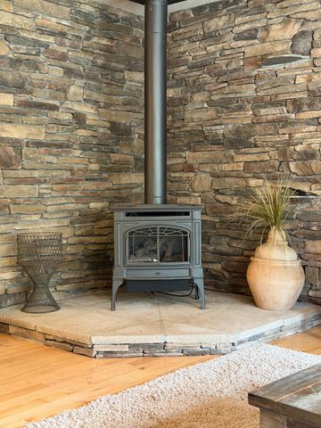 2960 Escondito Cir, Camino, CA 95709