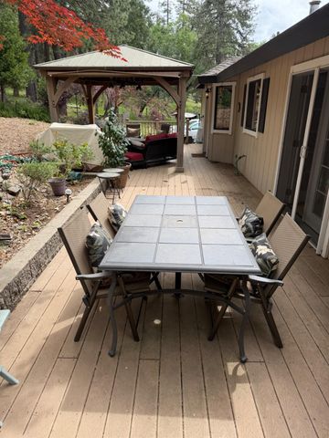 2960 Escondito Cir, Camino, CA 95709