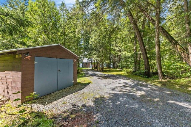 306 Hammond Shore Road, Franklin, VT 05457