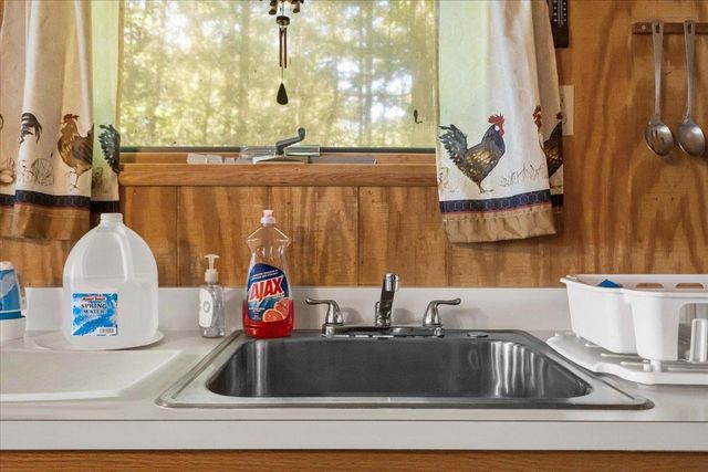 306 Hammond Shore Road, Franklin, VT 05457