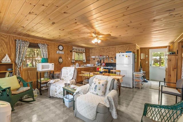 306 Hammond Shore Road, Franklin, VT 05457