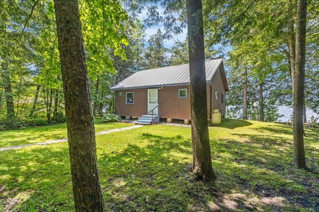 306 Hammond Shore Road, Franklin, VT 05457