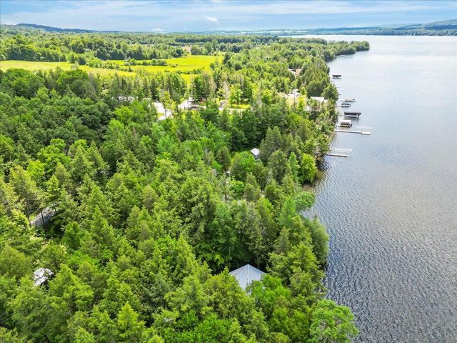 306 Hammond Shore Road, Franklin, VT 05457
