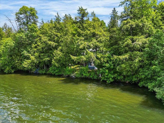306 Hammond Shore Road, Franklin, VT 05457