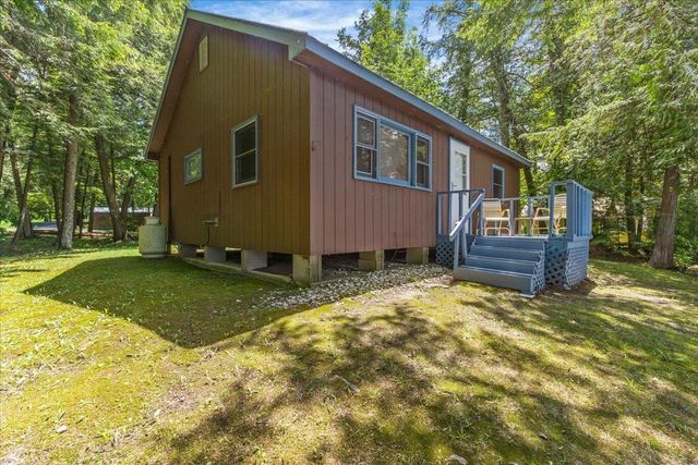 306 Hammond Shore Road, Franklin, VT 05457