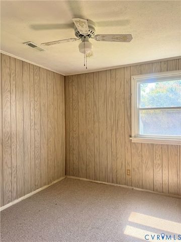 2011 Holly St, Henrico, VA 23223