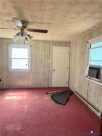 2011 Holly St, Henrico, VA 23223