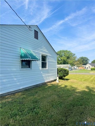 2011 Holly St, Henrico, VA 23223