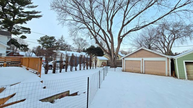 3306 Keewaydin Place, Minneapolis, MN 55417