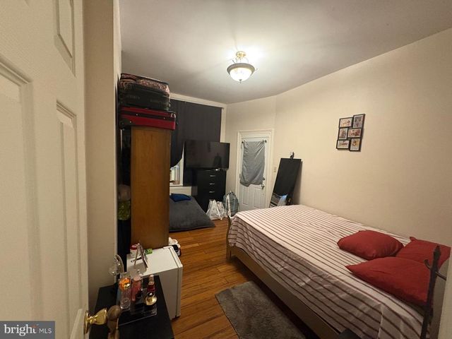 921 N 3RD ST, Reading, PA 19601