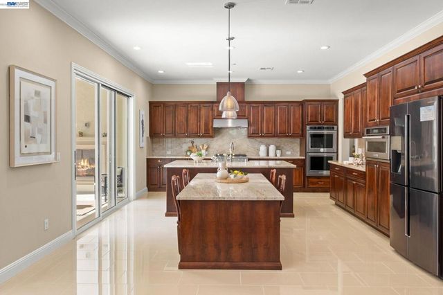 2134 Elderberry Dr, San Ramon, CA 94582