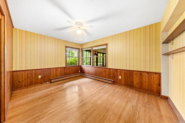 5254 S Allenwood LANE, Hales Corners, WI 53130