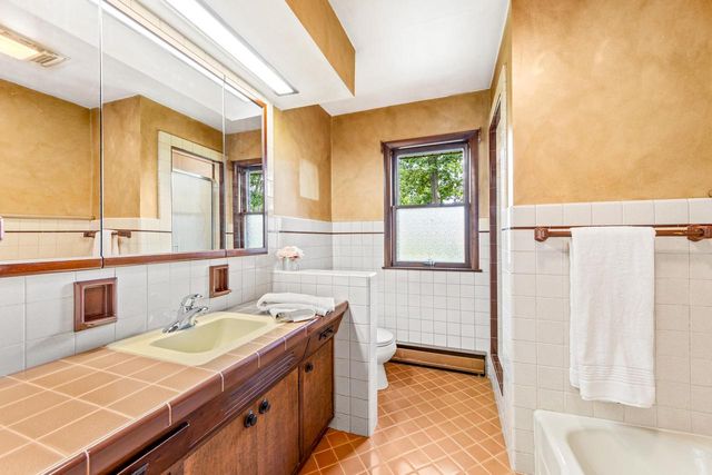 5254 S Allenwood LANE, Hales Corners, WI 53130