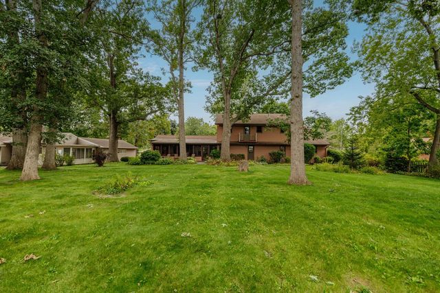 5254 S Allenwood LANE, Hales Corners, WI 53130