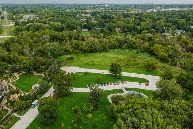 5254 S Allenwood LANE, Hales Corners, WI 53130