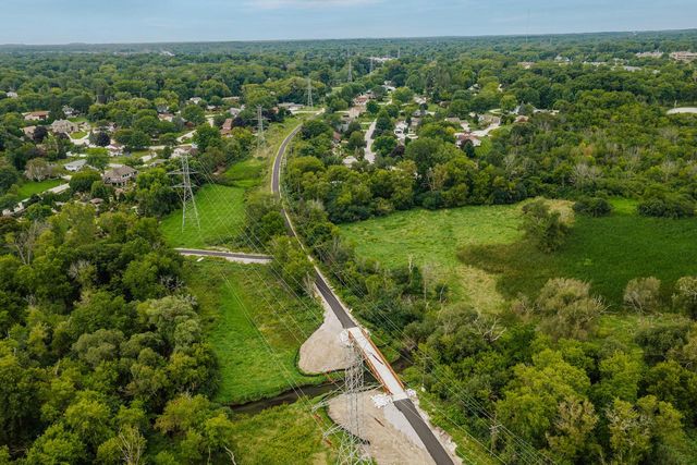 5254 S Allenwood LANE, Hales Corners, WI 53130