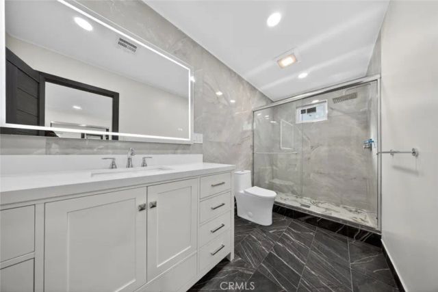 15753 Cohasset Street, Van Nuys, CA 91406