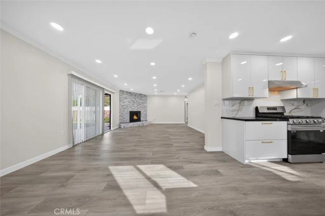 15753 Cohasset Street, Van Nuys, CA 91406