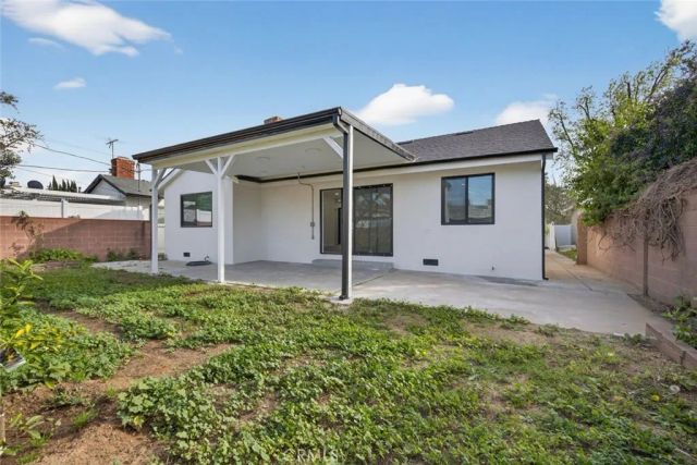 15753 Cohasset Street, Van Nuys, CA 91406