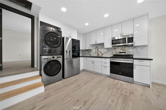 15753 Cohasset Street, Van Nuys, CA 91406