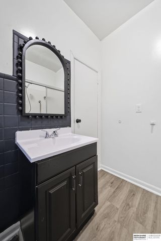 1775 S 9 Street, Omaha, NE 68108