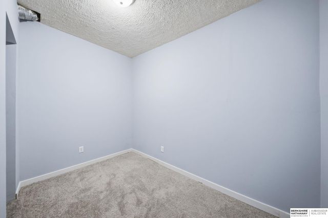 1775 S 9 Street, Omaha, NE 68108