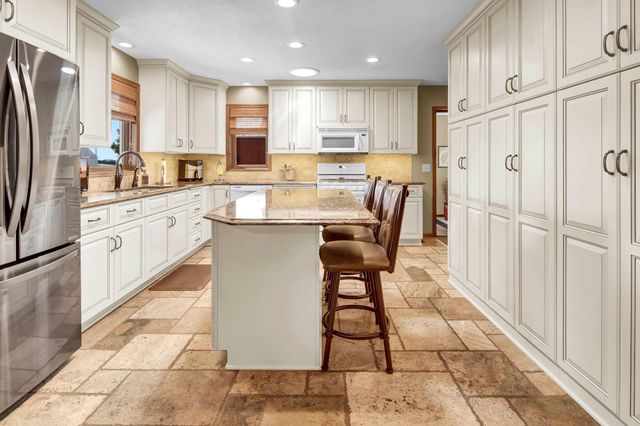 8010 Center Street, Clear Lake, MN 55319