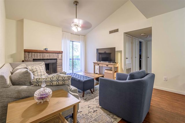 7950 N Stadium Drive 226, Houston, TX 77030