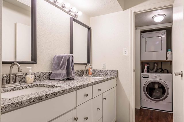 7950 N Stadium Drive 226, Houston, TX 77030