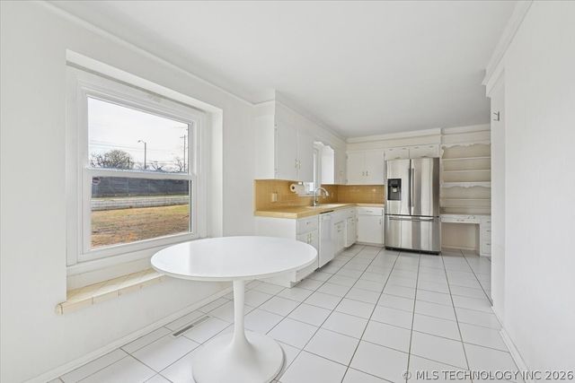 3835 S Gary Place, Tulsa, OK 74105