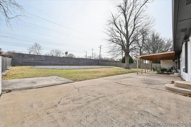 3835 S Gary Place, Tulsa, OK 74105