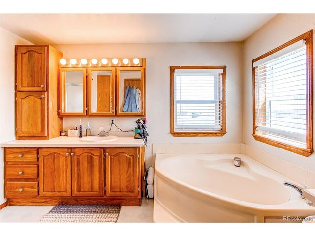 922 S County Road 173, Byers, CO 80103