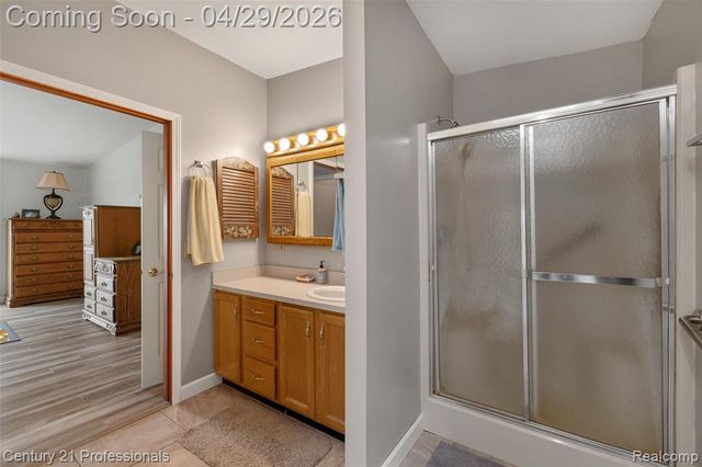 9200 Clyde Road, Fenton, MI 48430