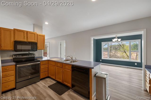 9200 Clyde Road, Fenton, MI 48430