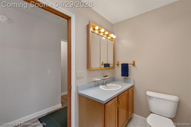 9200 Clyde Road, Fenton, MI 48430