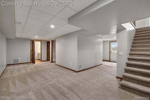 9200 Clyde Road, Fenton, MI 48430