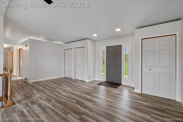 9200 Clyde Road, Fenton, MI 48430