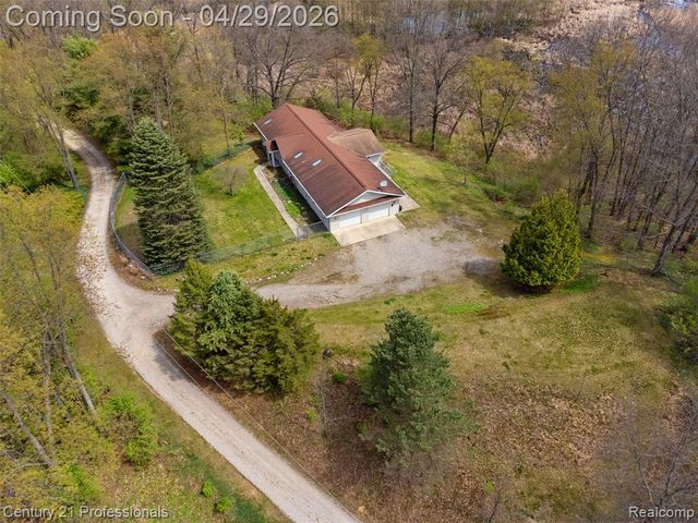 9200 Clyde Road, Fenton, MI 48430