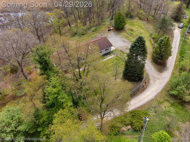 9200 Clyde Road, Fenton, MI 48430