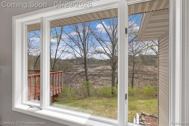 9200 Clyde Road, Fenton, MI 48430