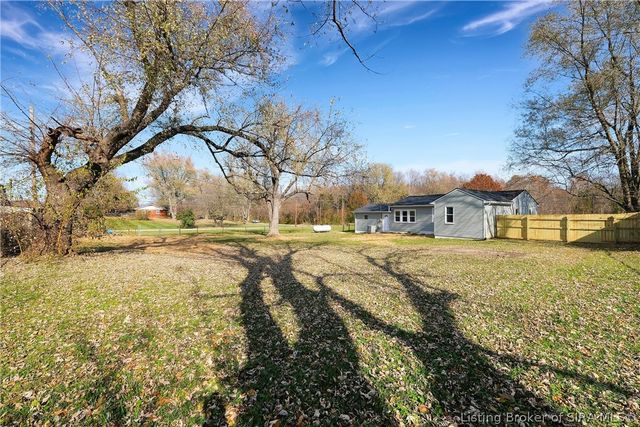 779 Yenowine Lane, Georgetown, IN 47122