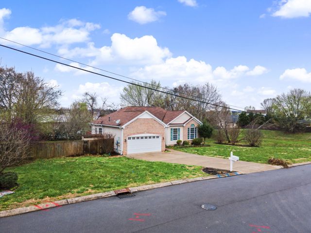 3307 Haynes Dr, Spring Hill, TN 37174