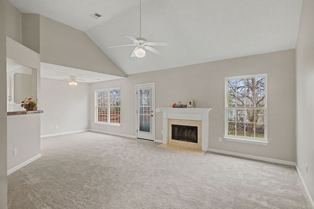 3307 Haynes Dr, Spring Hill, TN 37174