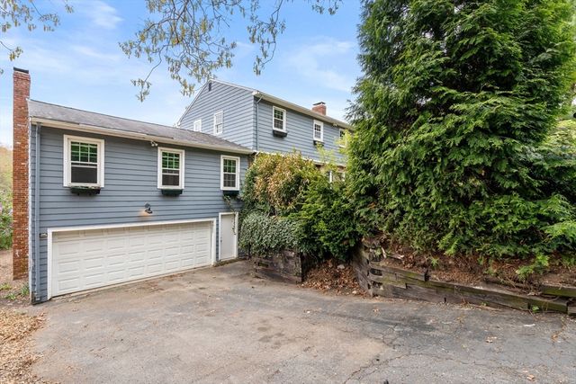 1066 Hillside St, Milton, MA 02186