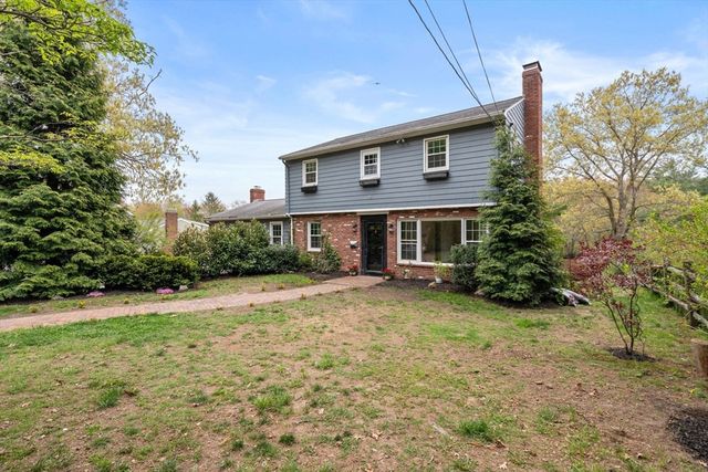 1066 Hillside St, Milton, MA 02186