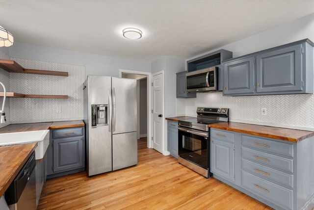 1066 Hillside St, Milton, MA 02186