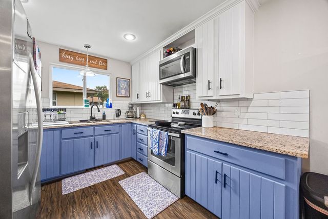 702 E Sumac Street, Rogers, AR 72756