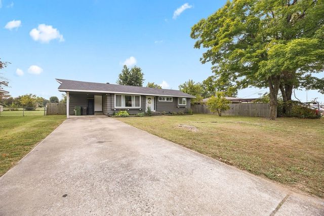 702 E Sumac Street, Rogers, AR 72756