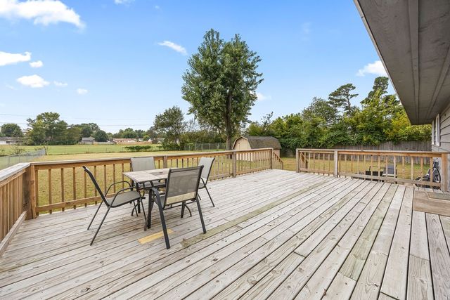 702 E Sumac Street, Rogers, AR 72756