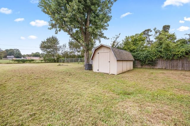 702 E Sumac Street, Rogers, AR 72756